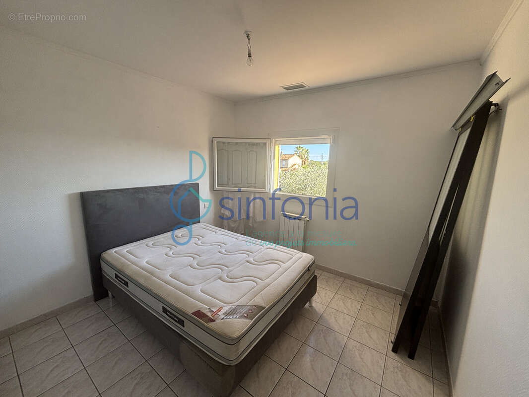 Maison à GALLARGUES-LE-MONTUEUX