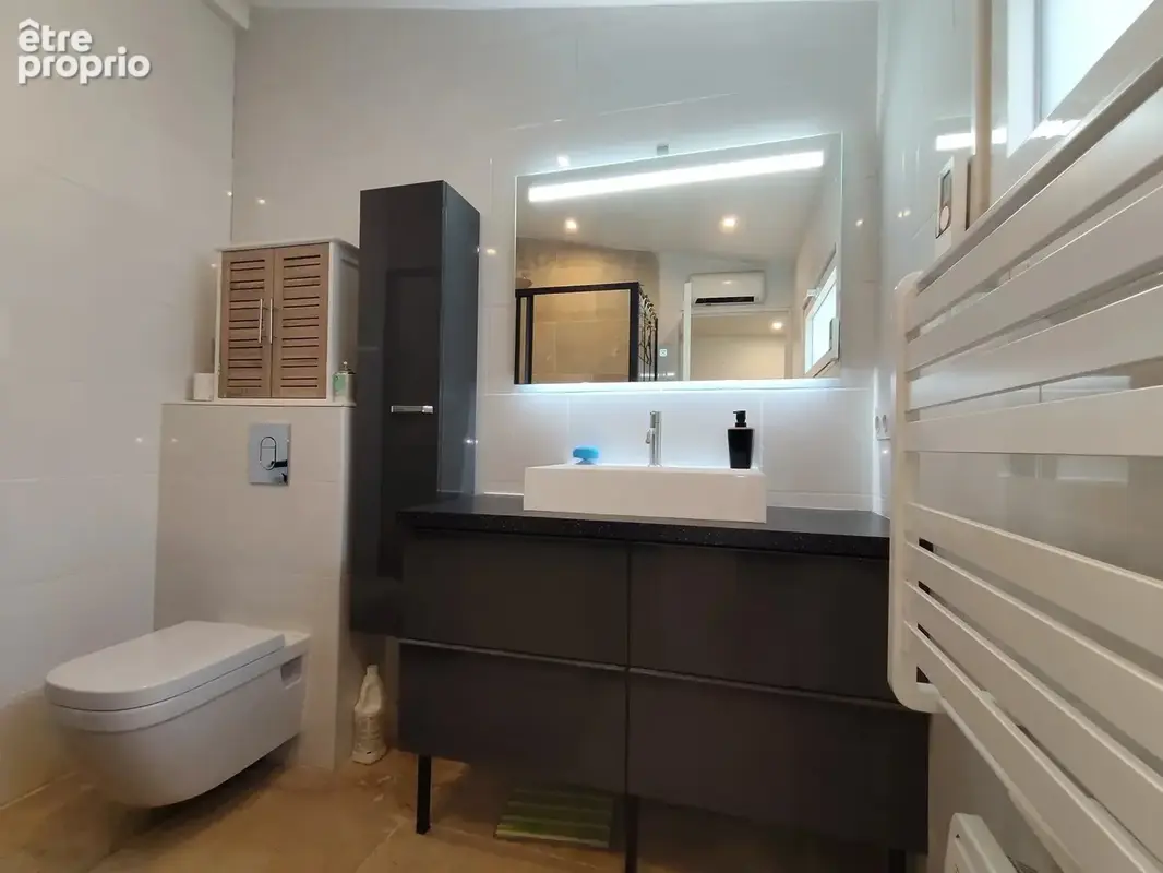 Villa de plain-pied T5 de 96 m² - Piscine - Garage - Jardin - Port-de-Bouc - photo 18