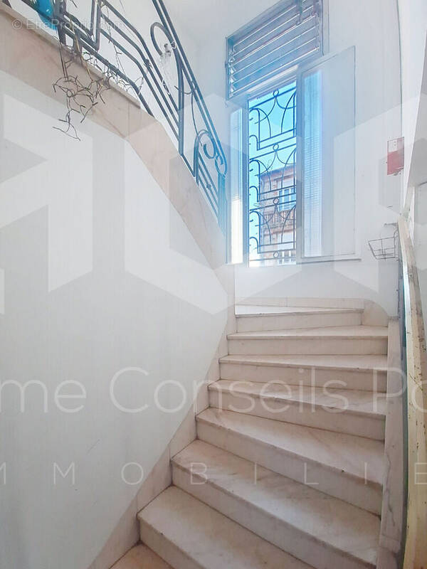 Appartement à AUBERVILLIERS