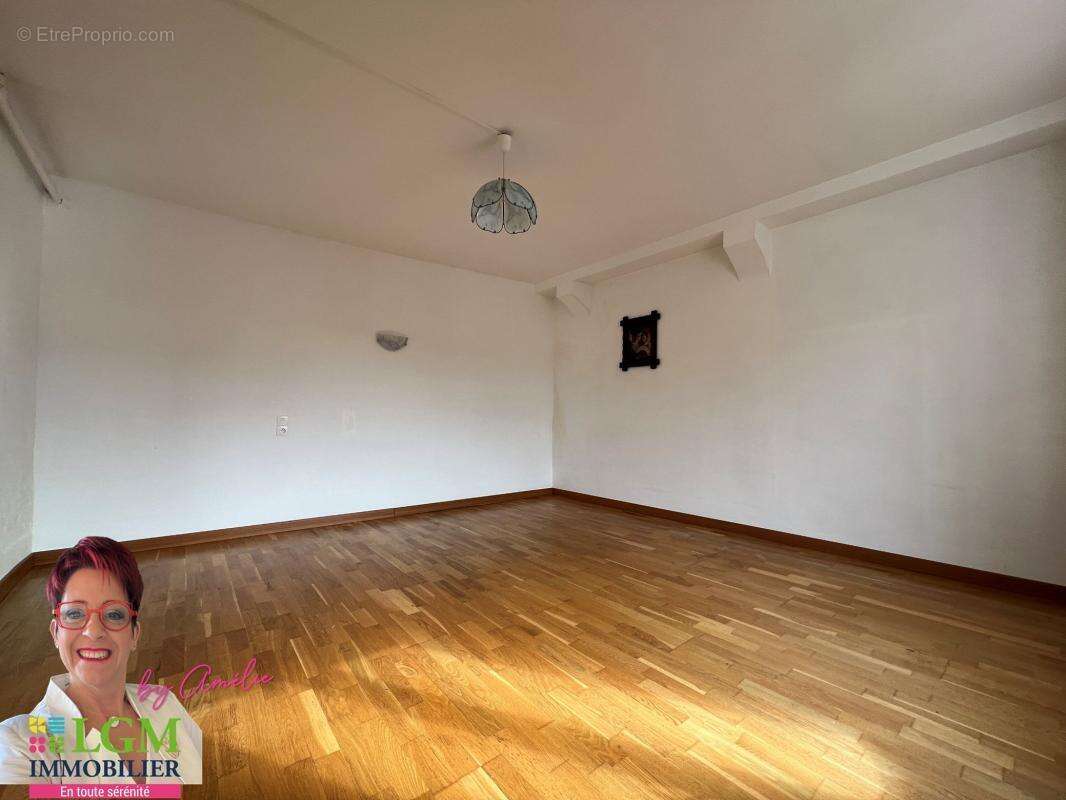 Maison à ESSOMES-SUR-MARNE