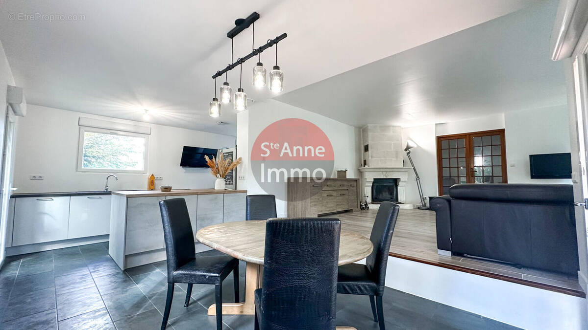 Photo 1 - Maison à SAINS-EN-AMIENOIS