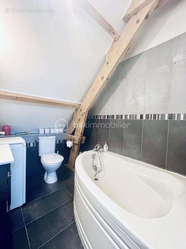 Maison à OZOIR-LA-FERRIERE