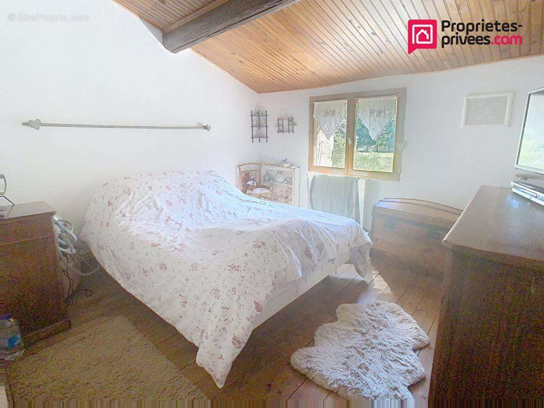 Maison à MOLIERES-CAVAILLAC