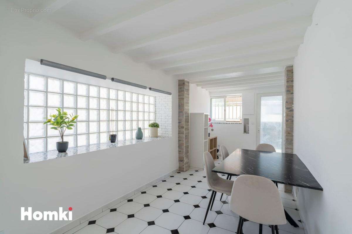 Maison à MARSEILLE-8E
