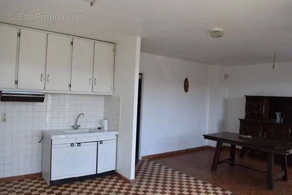 Maison à SAINT-PONS-DE-THOMIERES