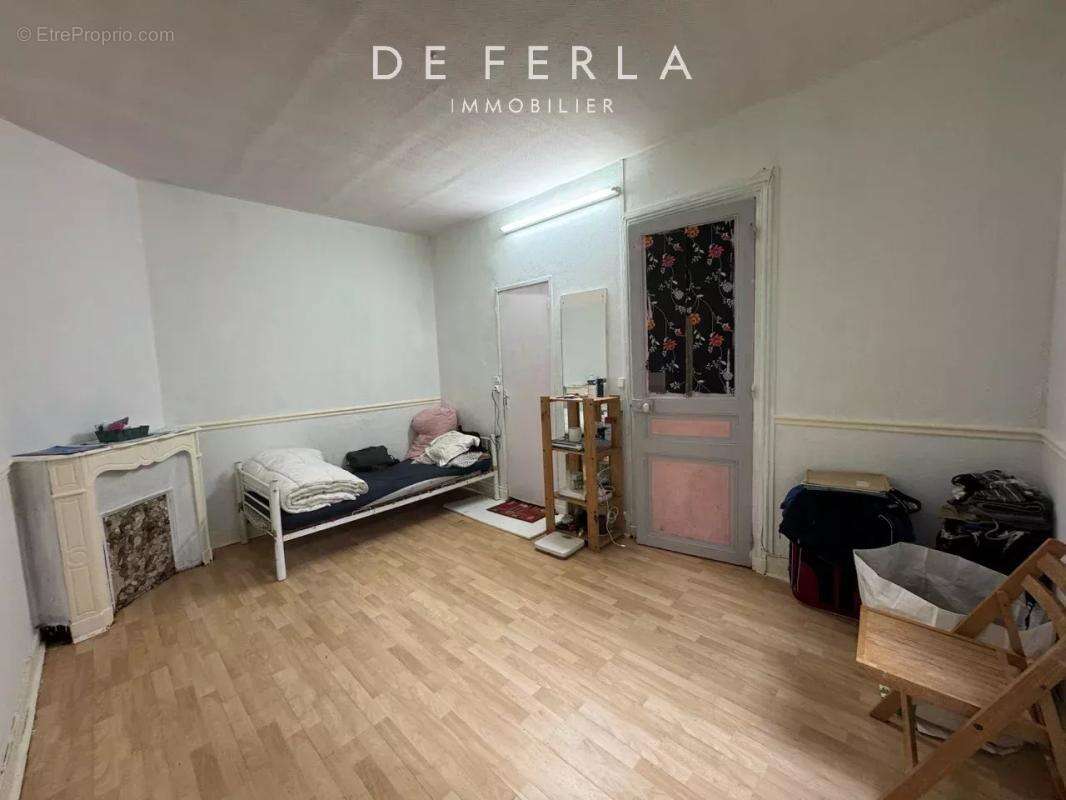 Appartement à PARIS-14E