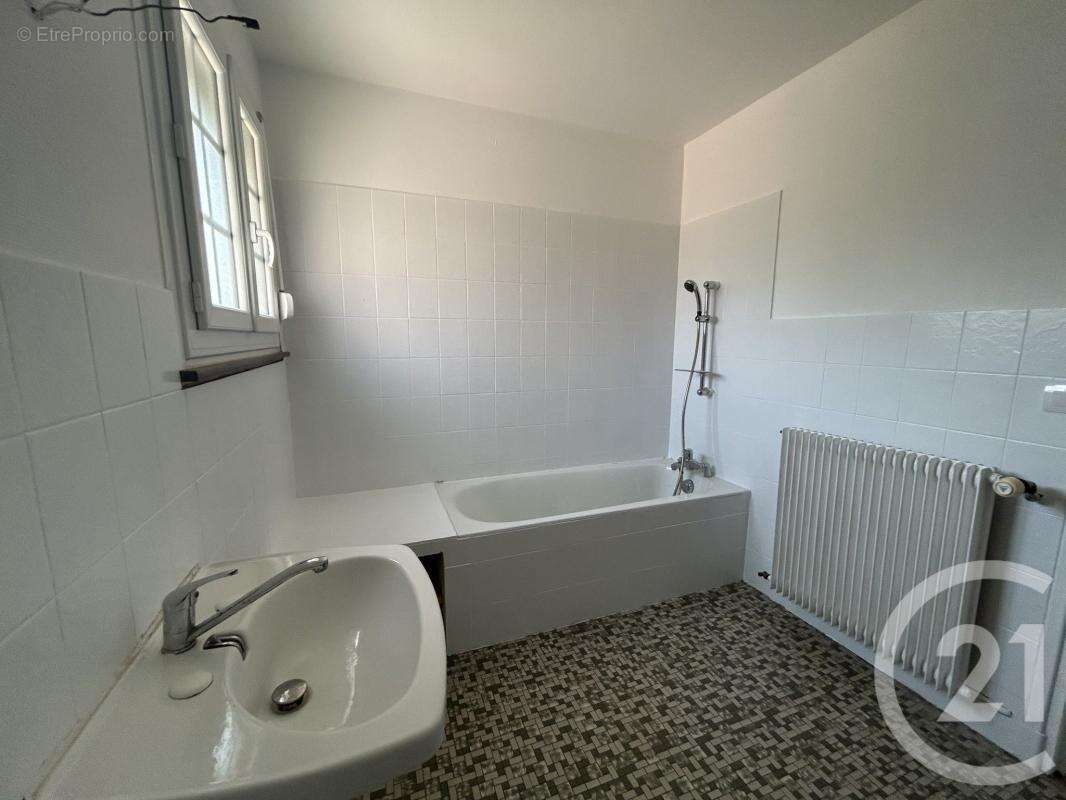 Maison à CONDETTE
