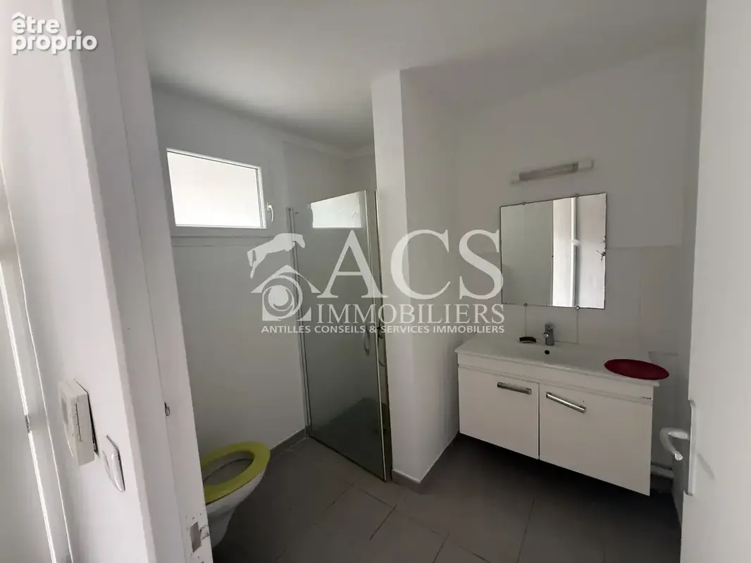 STUDIO meublé vue jardin ANSE MITAN - photo 5
