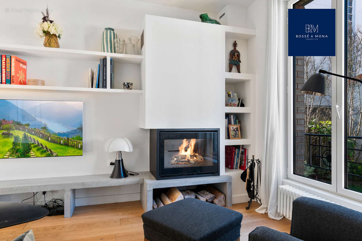 Maison à LA GARENNE-COLOMBES