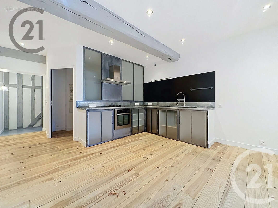 Maison 211 m² à Troyes  - photo 4