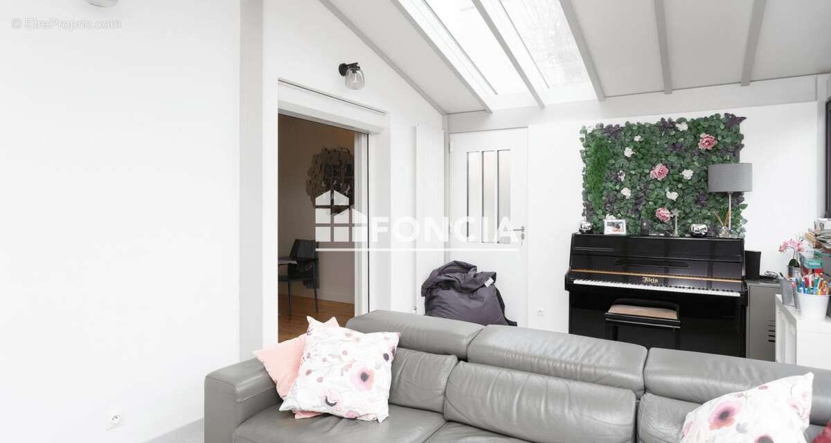 Maison à MONTMORENCY