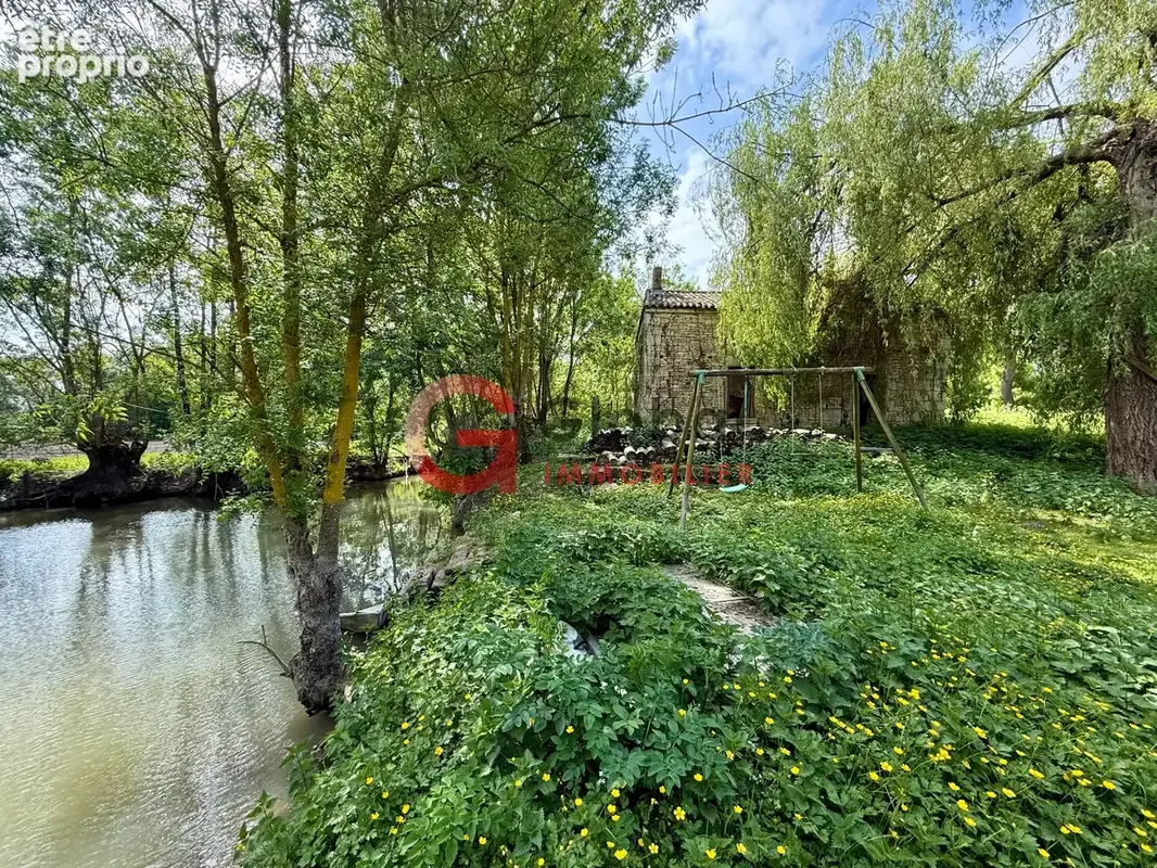 Maison à DAMVIX