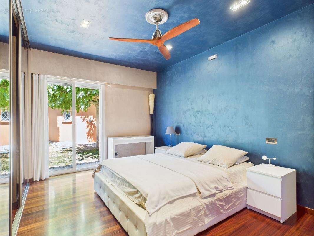 Maison à MANDELIEU-LA-NAPOULE