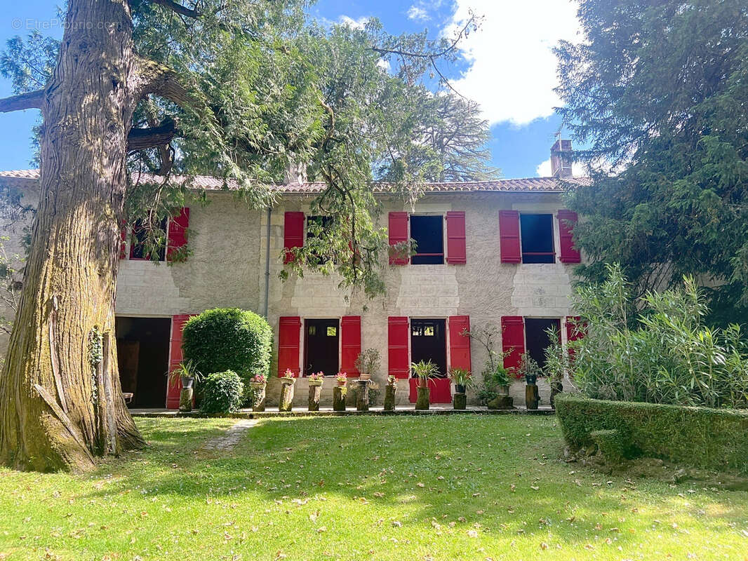 Ancien prieuré du XVe siècle,un lieu secret aux portes de Périgueux - photo 2