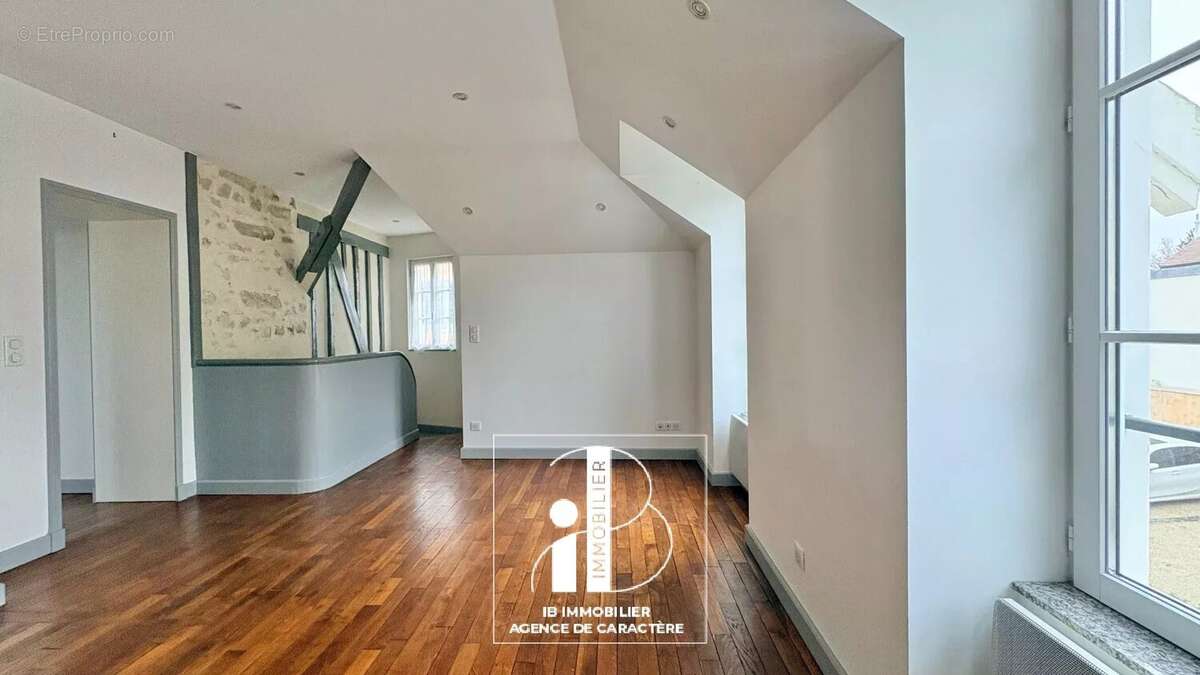 Appartement à FONTAINEBLEAU
