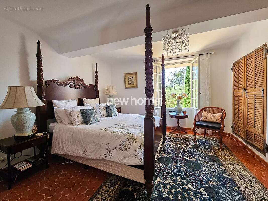 Magnifique bastide en pierre avec jardin clos et belle piscine avec cuisine d?été - photo 32