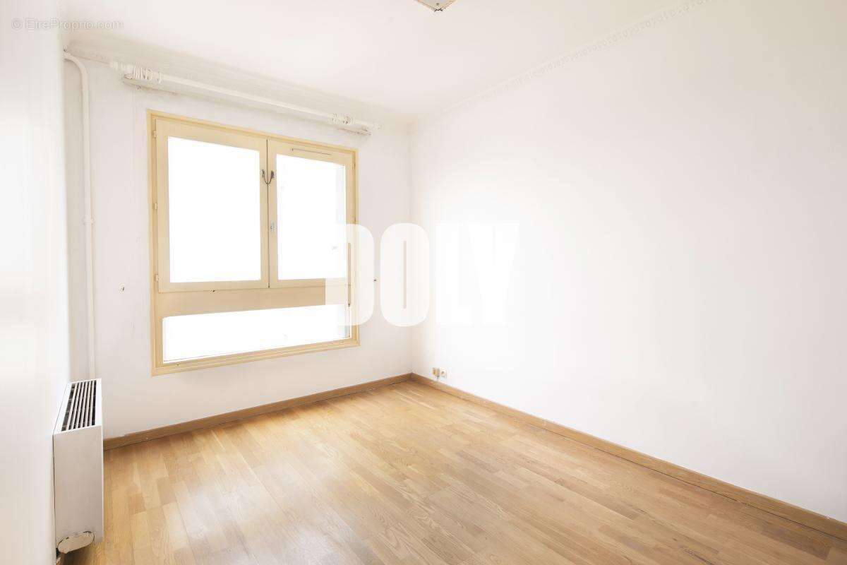 Appartement à PARIS-20E