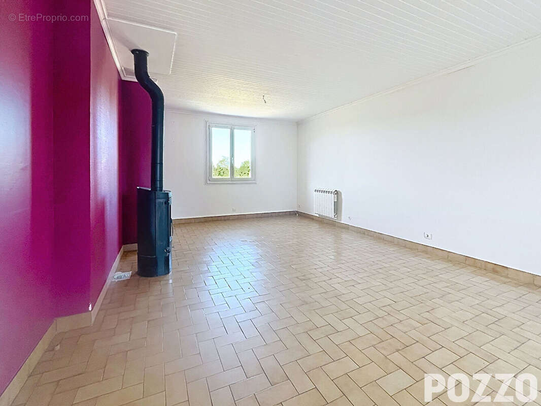 A Vendre  Maison  de plain pied  à Saint Martin Des Entrees (14400) - photo 6