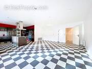 Appartement_T3_Valleiry_bus_proche_frontière_commerce_école_centre_ville_Salon_Séjour_Cuisine_équipée_ - Appartement à VALLEIRY