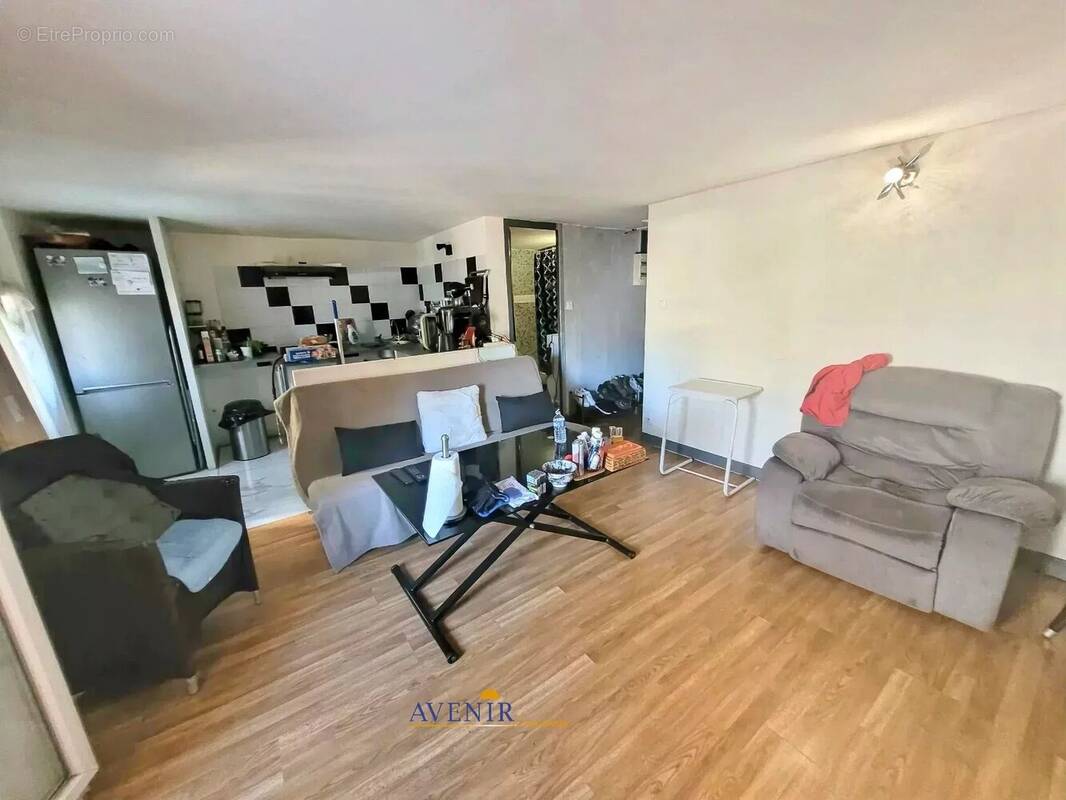 Appartement à MARSEILLE-2E