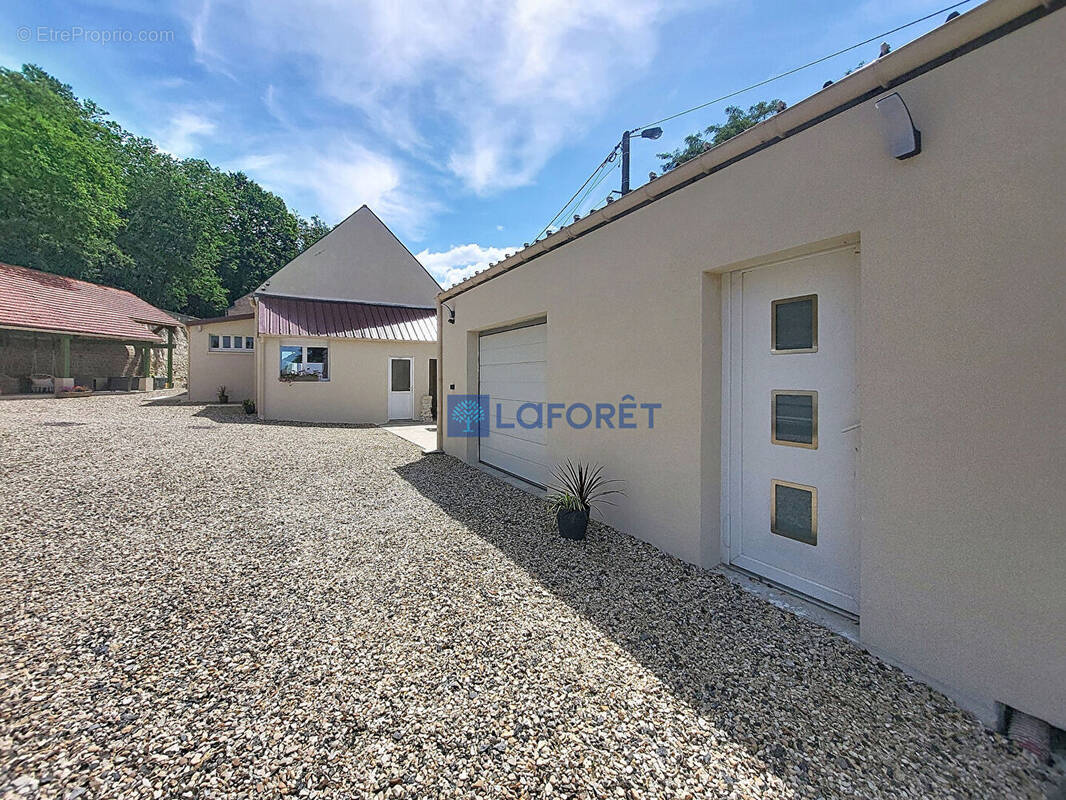 Maison à CREPY