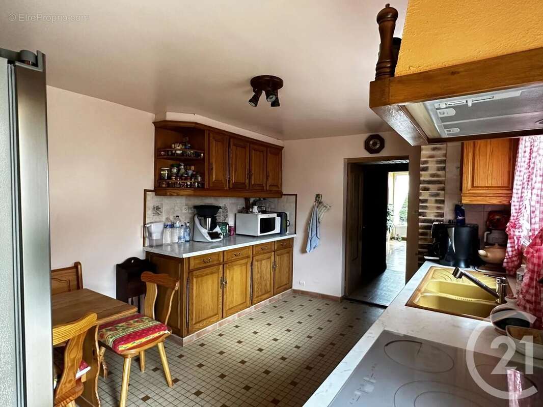 Maison à ROMAZIERES