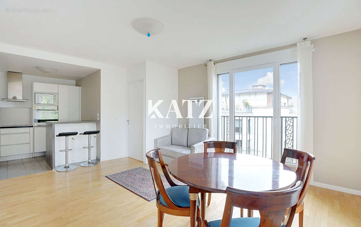 Appartement à GARCHES