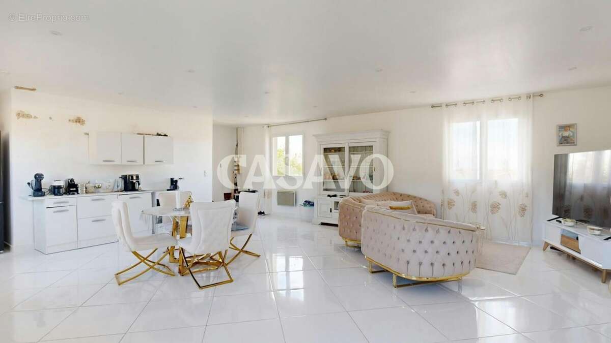 Vente Maison 10 pièces de 231m² - 84300 Taillades - photo 33