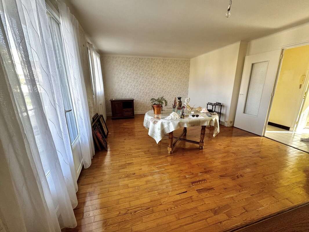 Appartement à LA RICAMARIE