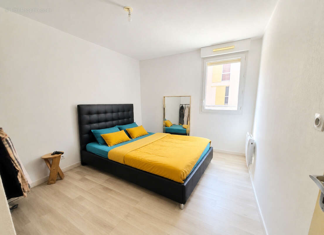 chateaubanne - T3 AVEC TERRASSE ET place de parking privée - photo 5