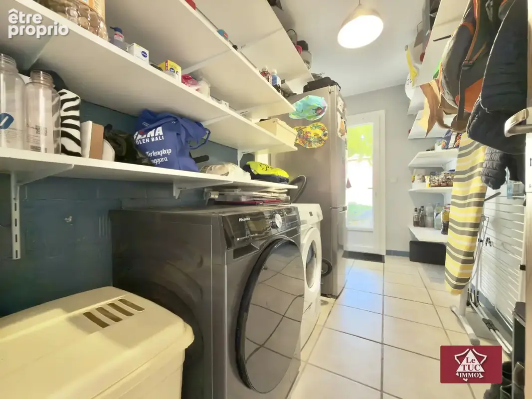 Maison de plain pied, piscine chauffée avec installations équestres - photo 17