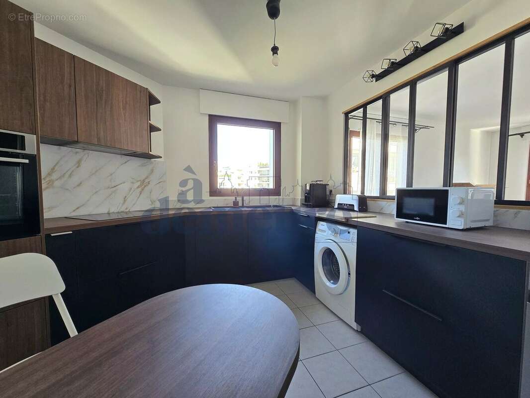 Appartement à ISSY-LES-MOULINEAUX