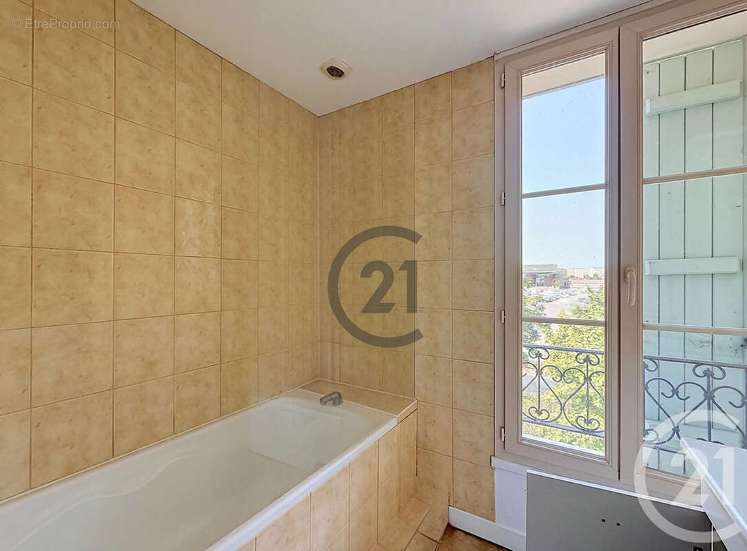 Appartement 61 m² à Troyes  - photo 9