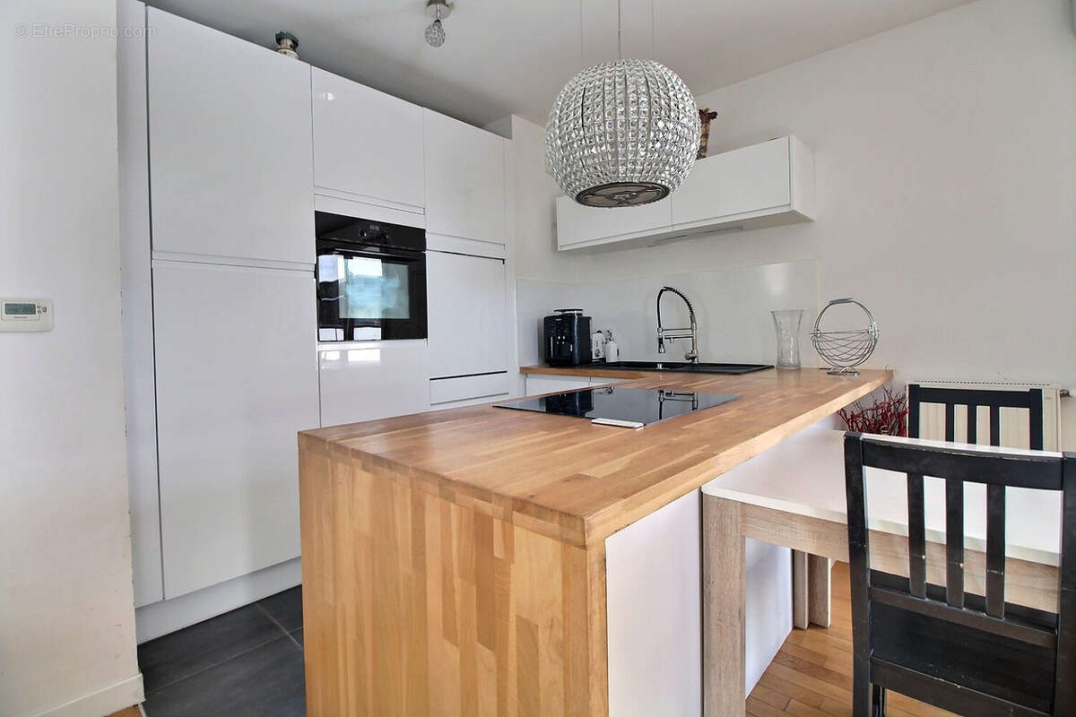 Appartement à COLOMBES