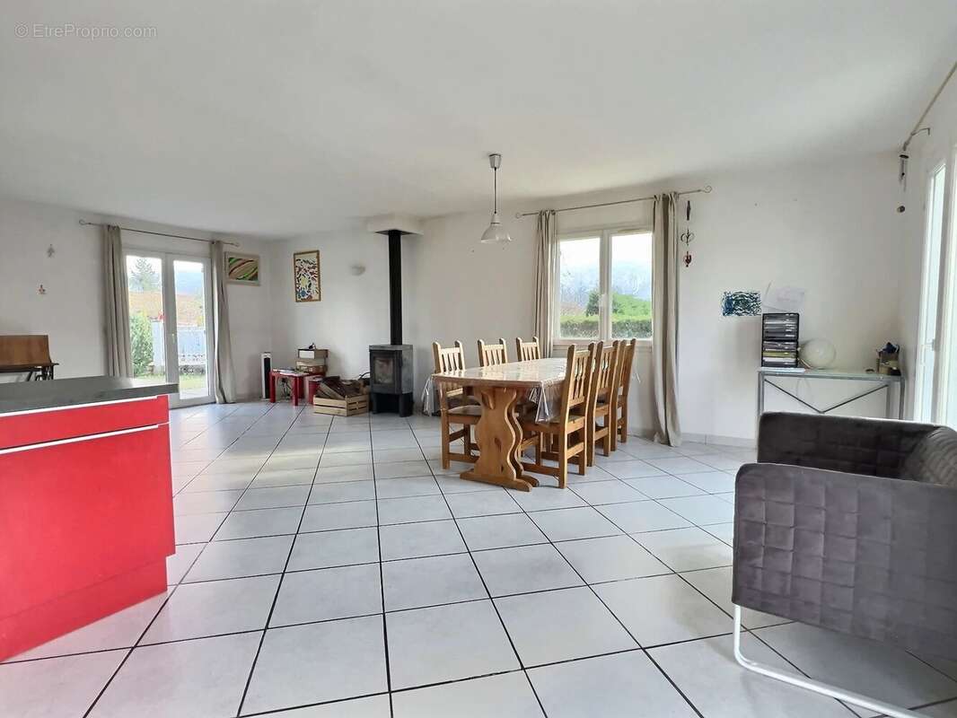 Maison à SAINT-SAUVEUR