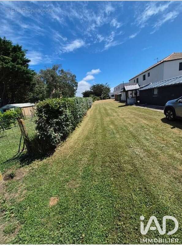 Terrain 958 m² à La Plaine-Sur-Mer  - photo 2