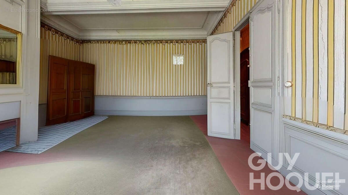 Maison  de Maître 10 pièce(s)  jardin, garage, bûcher. - photo 10
