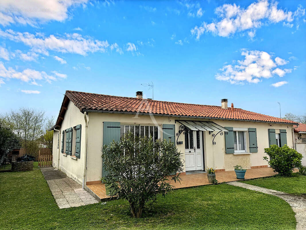 Maison de plain-pied à Rochefort .126 m² .Secteur Merleau Ponty - photo 2