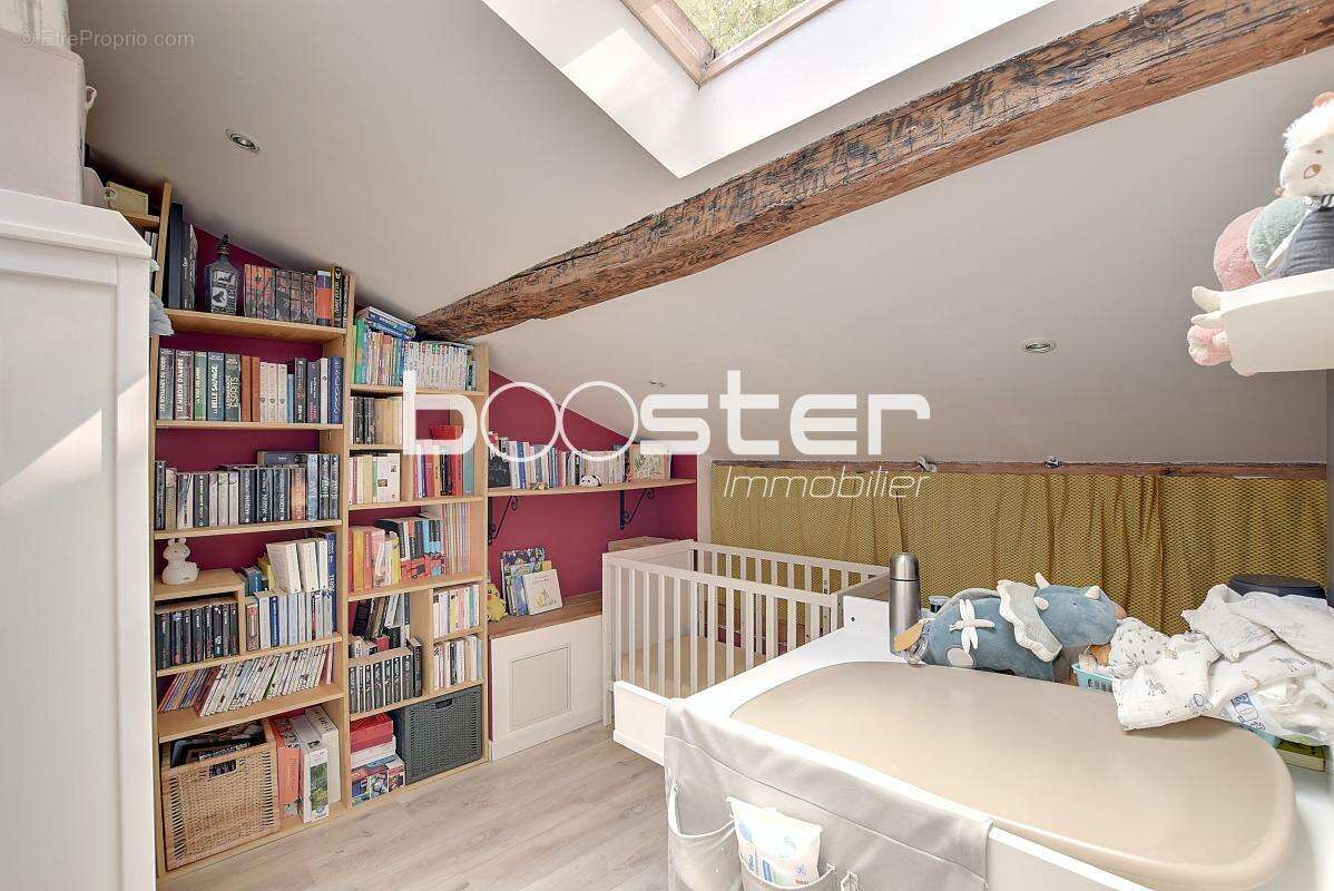 Saint Agne - Duplex 3 pièces de 65 m² avec cuisine ouverte - photo 6
