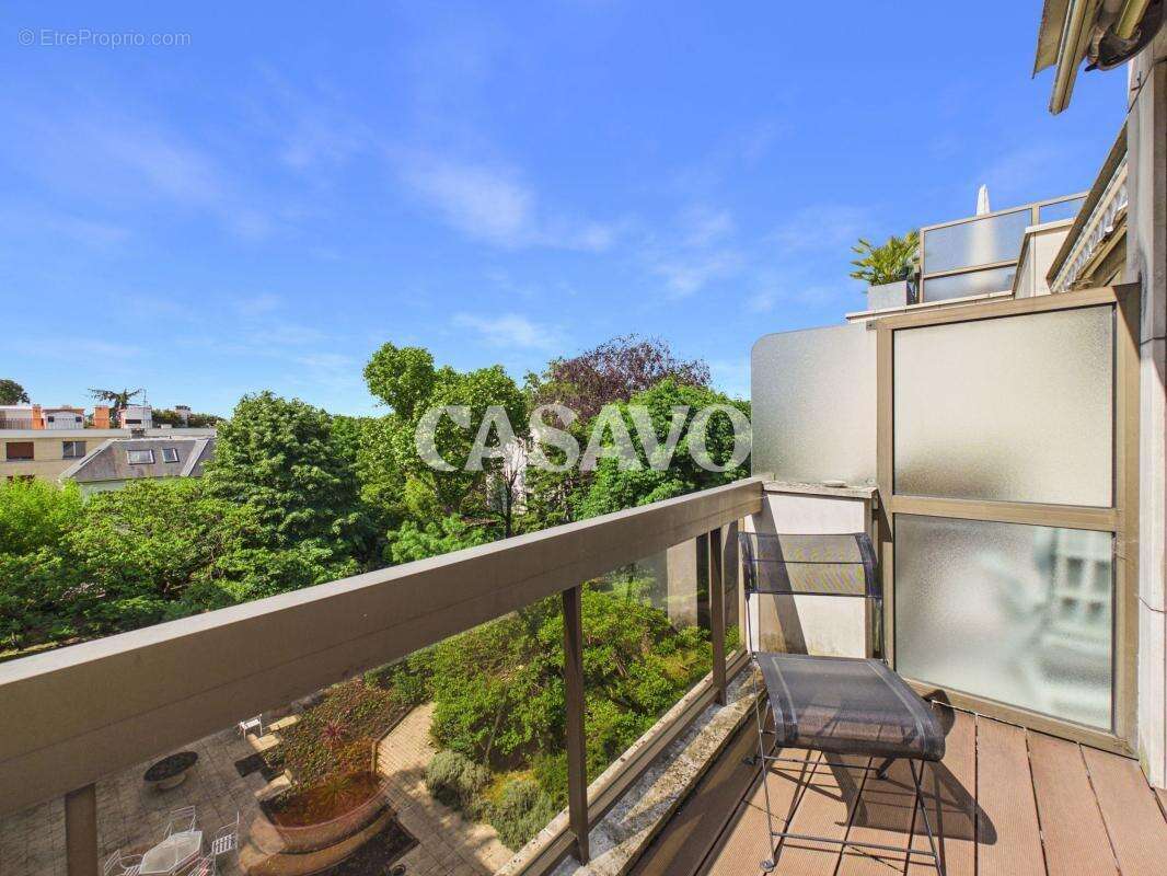 Appartement à NEUILLY-SUR-SEINE
