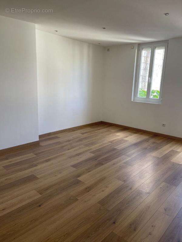Appartement Saumur 3 pièce(s) 69 m2 - photo 6