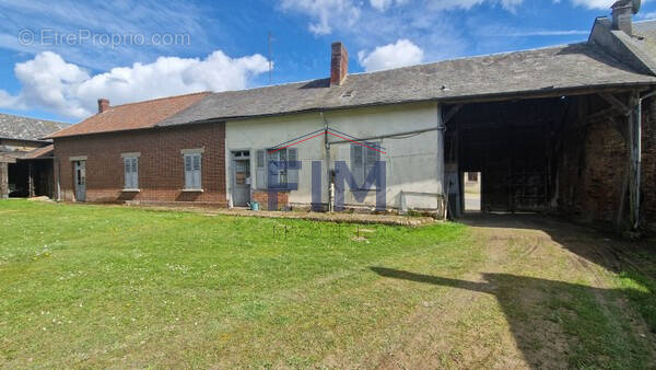 Maison à GRANDVILLIERS