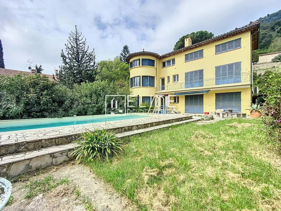 Maison à GRASSE