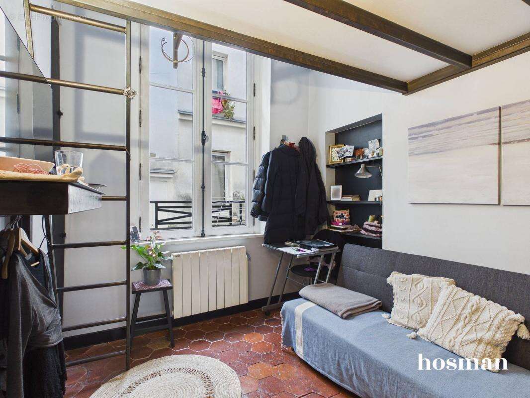 Appartement à PARIS-2E
