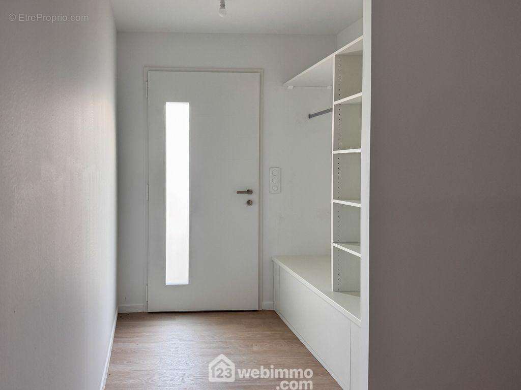Maison 106 m² à Menomblet  - photo 2