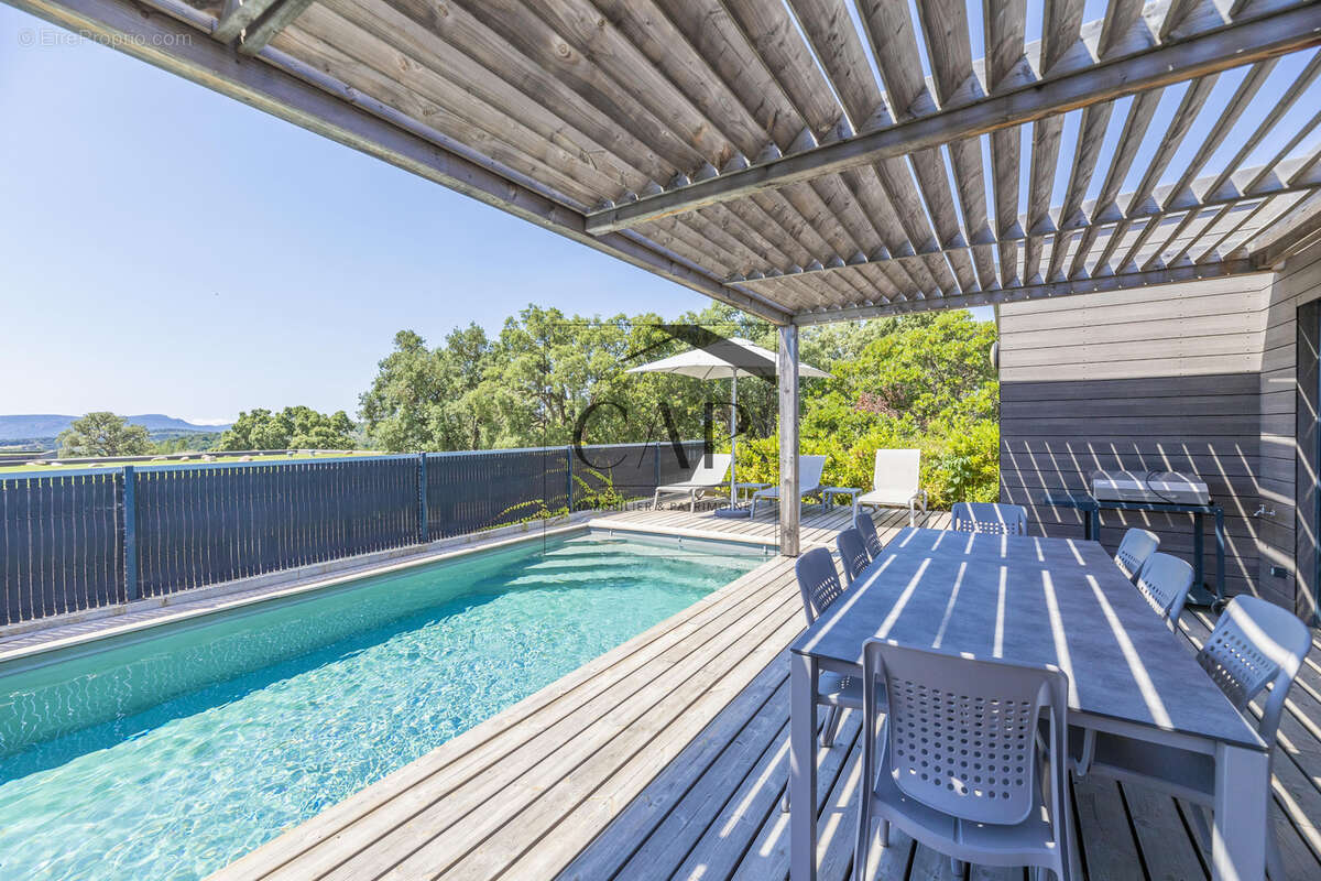 ACTE EN MAIN   Villa T5 avec Piscine Privative Chauffée   Domaine 5***** à Lecci   Investissement Premium - photo 6
