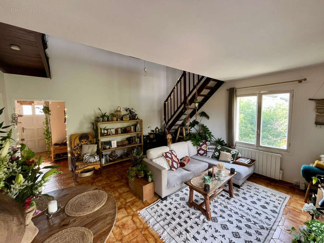 Appartement à PEYMEINADE