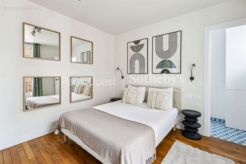 Appartement à NEUILLY-SUR-SEINE