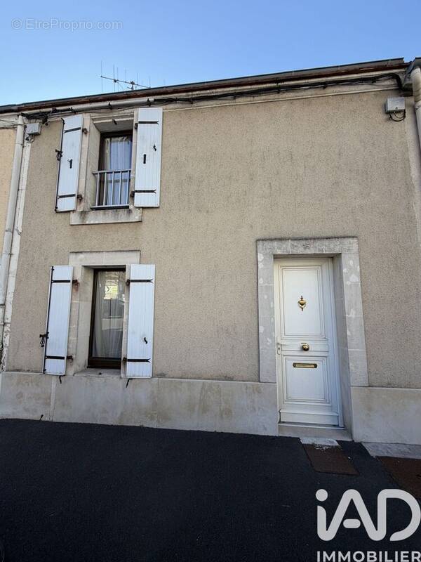 Photo 1 - Maison à ANGOULEME