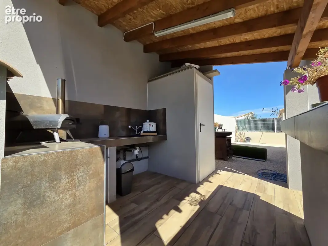 A vendre villa T4 de plain-pied 107 m2 avec piscine et garage - photo 16